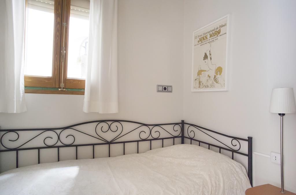 Aparteasy - Authentic Family Apartment Barcelona Bagian luar foto